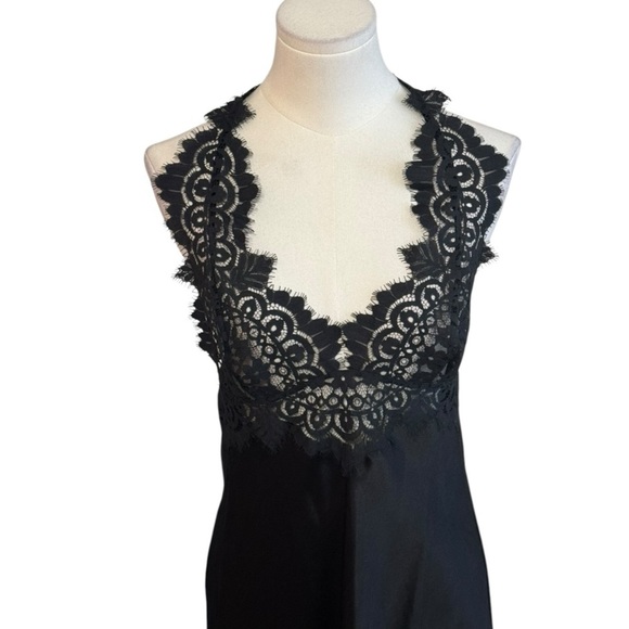 VICTORIA’S‎ SECRET Black Silky Lace Slip Dress Lingerie Sexy Size M Feminine - Picture 3 of 9